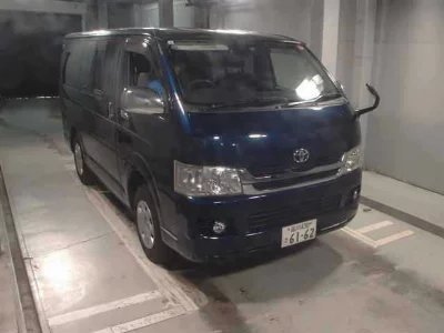 TOYOTA HIACE VAN