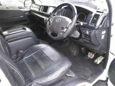 TOYOTA HIACE WAGON