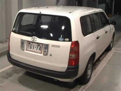 TOYOTA SUCCEED VAN