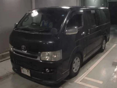 TOYOTA HIACE VAN