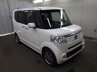 HONDA N BOX +