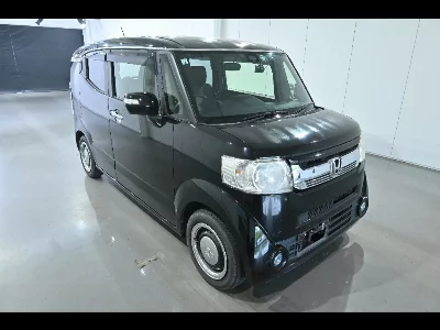 Honda N-Box Slash