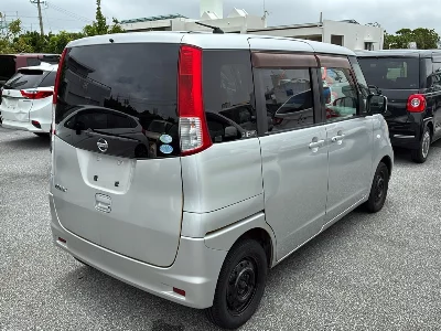 NISSAN ROOX