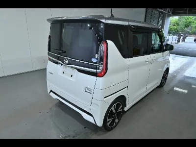 NISSAN ROOX