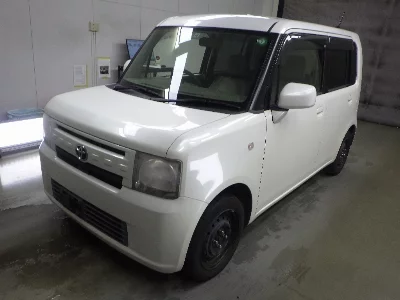 TOYOTA PIXIS SPACE