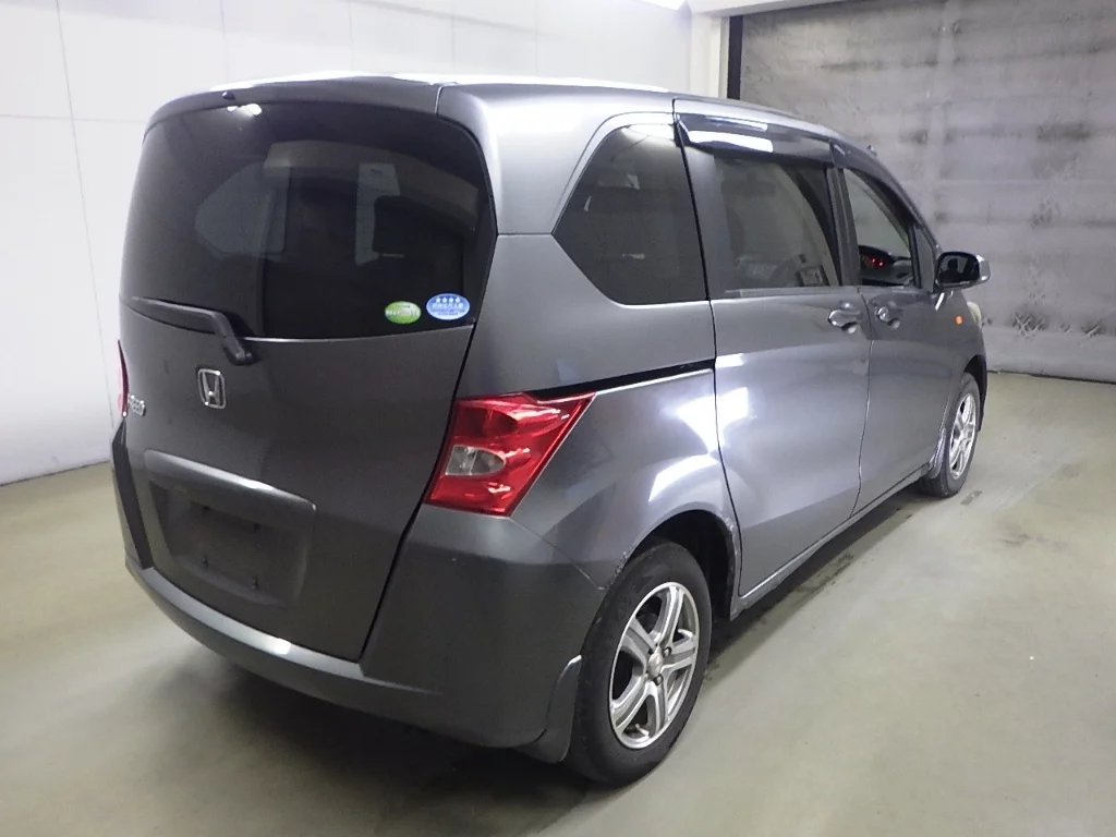 Honda Freed  с аукциона в Японии