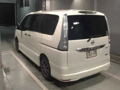 NISSAN SERENA