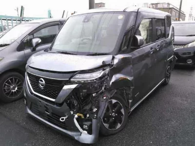 NISSAN ROOX
