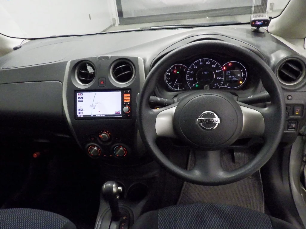 Nissan Note  с аукциона в Японии