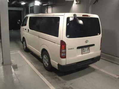 TOYOTA HIACE VAN