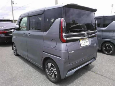 NISSAN ROOX