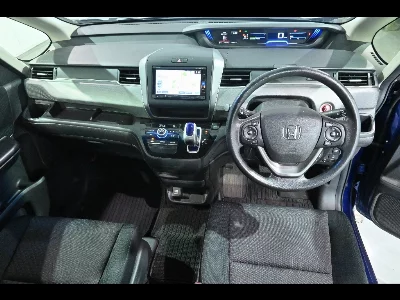 HONDA FREED+