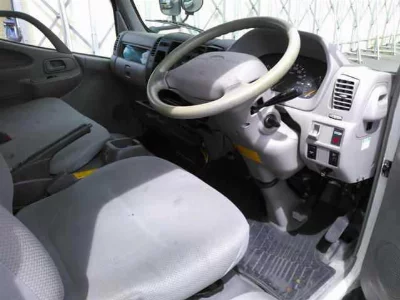 TOYOTA DYNA