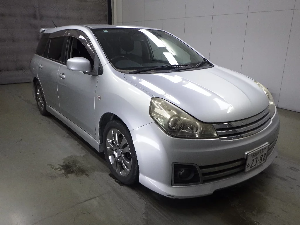 Nissan Wingroad  с аукциона в Японии