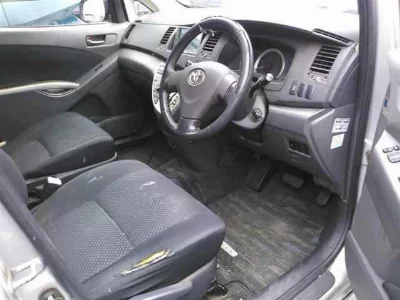 TOYOTA ISIS