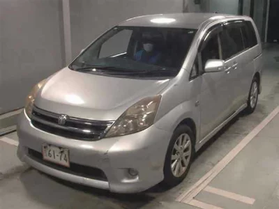 TOYOTA ISIS