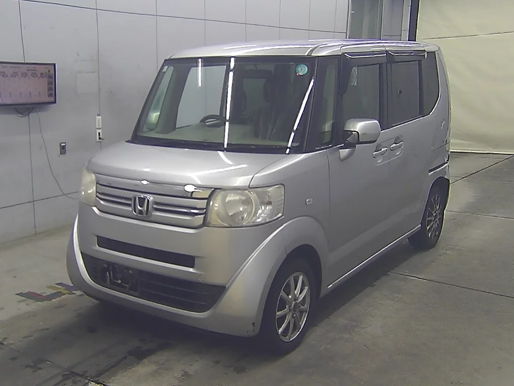 Honda N-Box  с аукциона в Японии