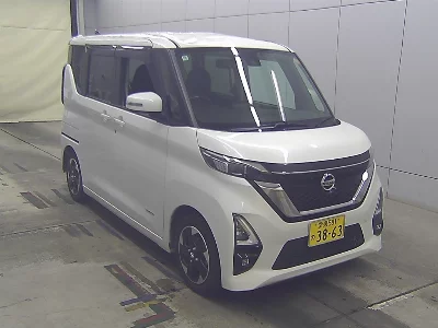 NISSAN ROOX