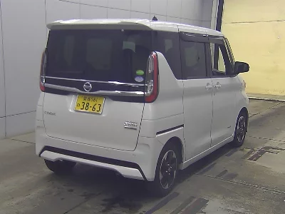 NISSAN ROOX