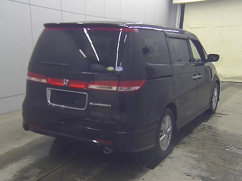 Honda Elysion  с аукциона в Японии