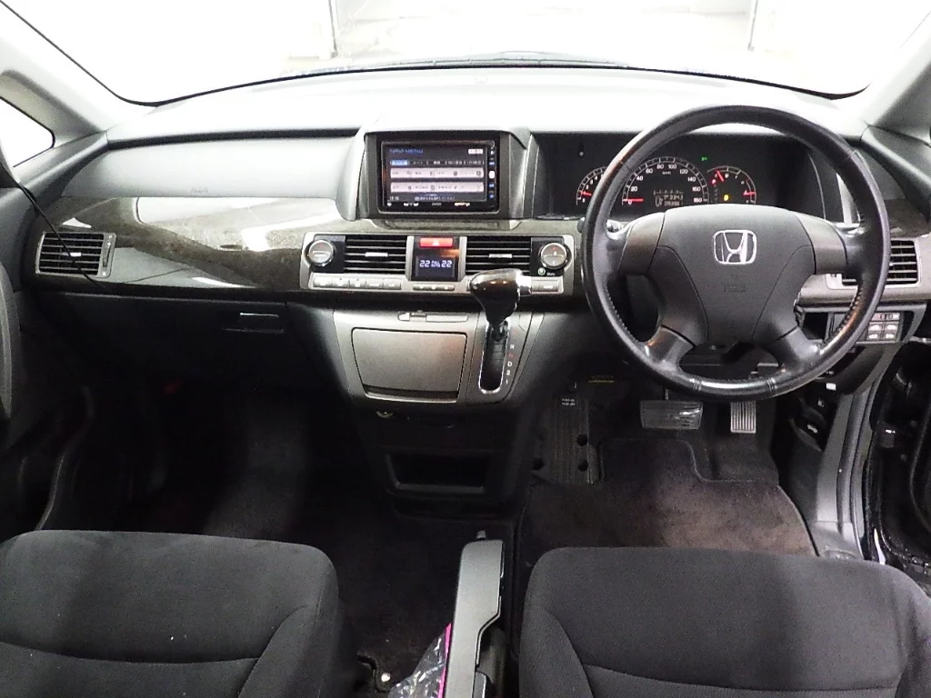 Honda Elysion  с аукциона в Японии