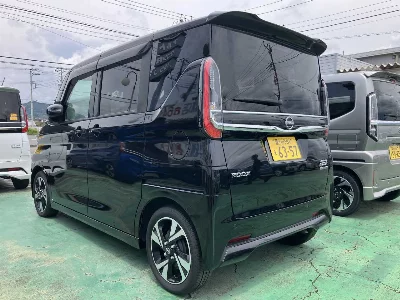 NISSAN ROOX