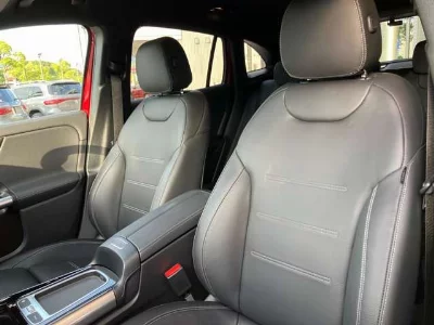 MERCEDES BENZ GLA