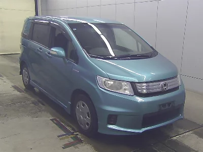 Honda Freed Spike