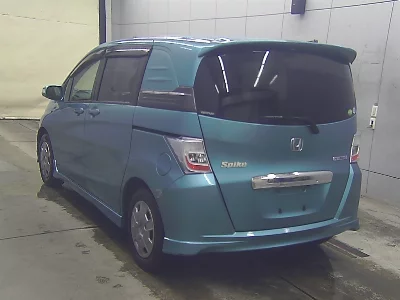 Honda Freed Spike