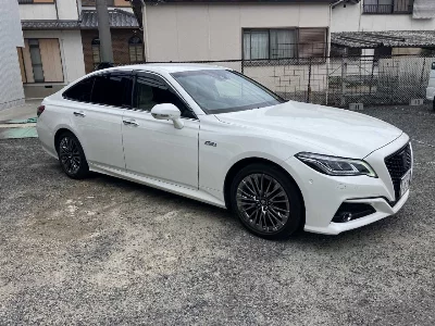 TOYOTA CROWN HYBRID