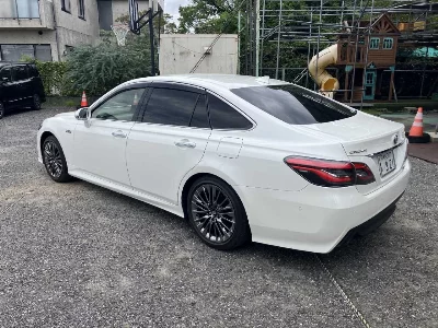 TOYOTA CROWN HYBRID