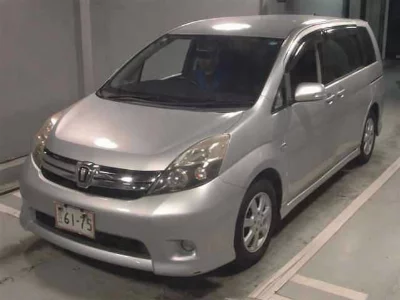 TOYOTA ISIS