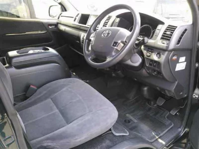 TOYOTA HIACE WAGON