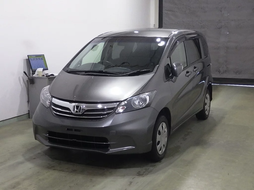 Honda Freed  с аукциона в Японии