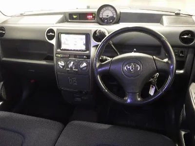 TOYOTA BB