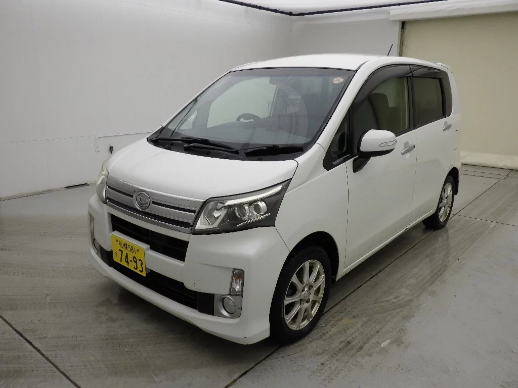 Daihatsu Move  с аукциона в Японии