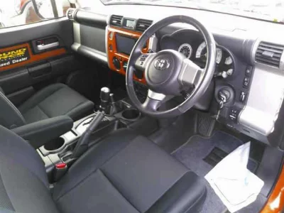 TOYOTA FJ CRUISER