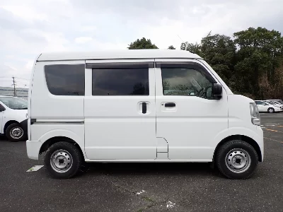 MITSUBISHI MINICAB