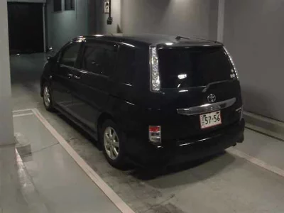 TOYOTA ISIS