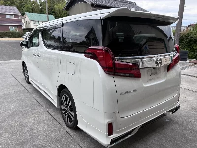 TOYOTA ALPHARD