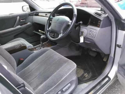 TOYOTA CROWN MAJESTA