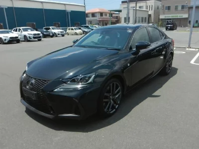 LEXUS IS