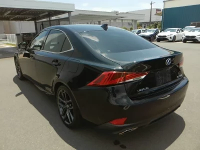 LEXUS IS
