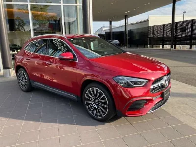 MERCEDES BENZ GLA