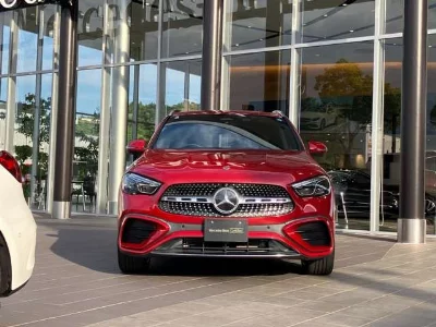 MERCEDES BENZ GLA