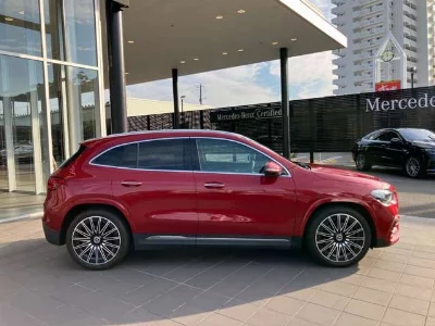 MERCEDES BENZ GLA