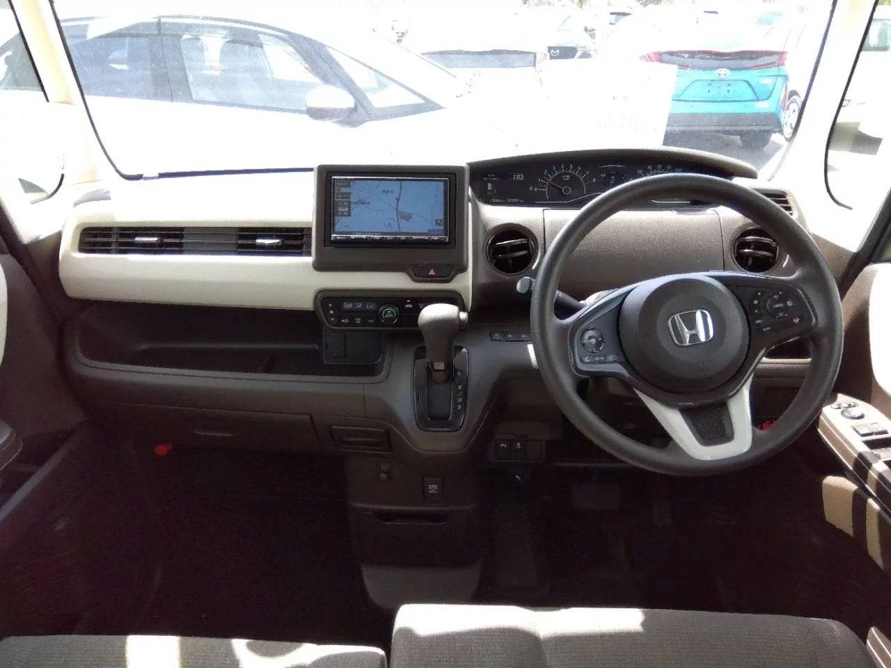 Honda N-Box  с аукциона в Японии