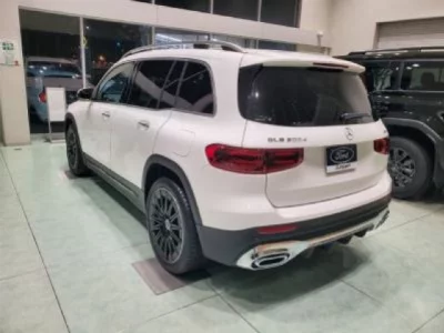 MERCEDES BENZ GLB
