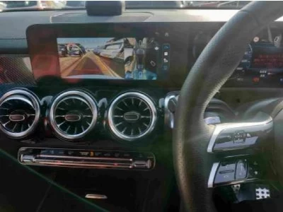 MERCEDES BENZ GLB