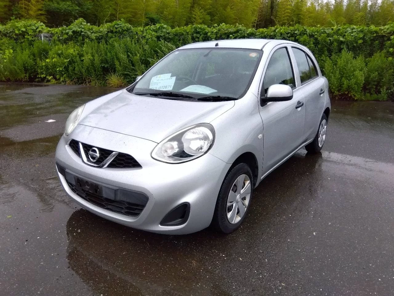 Nissan March  с аукциона в Японии